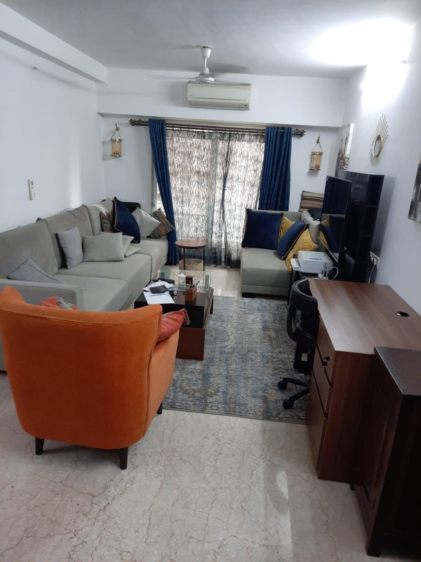 2 BHK Semi Furnished in Kanakia Paris , Bandra East